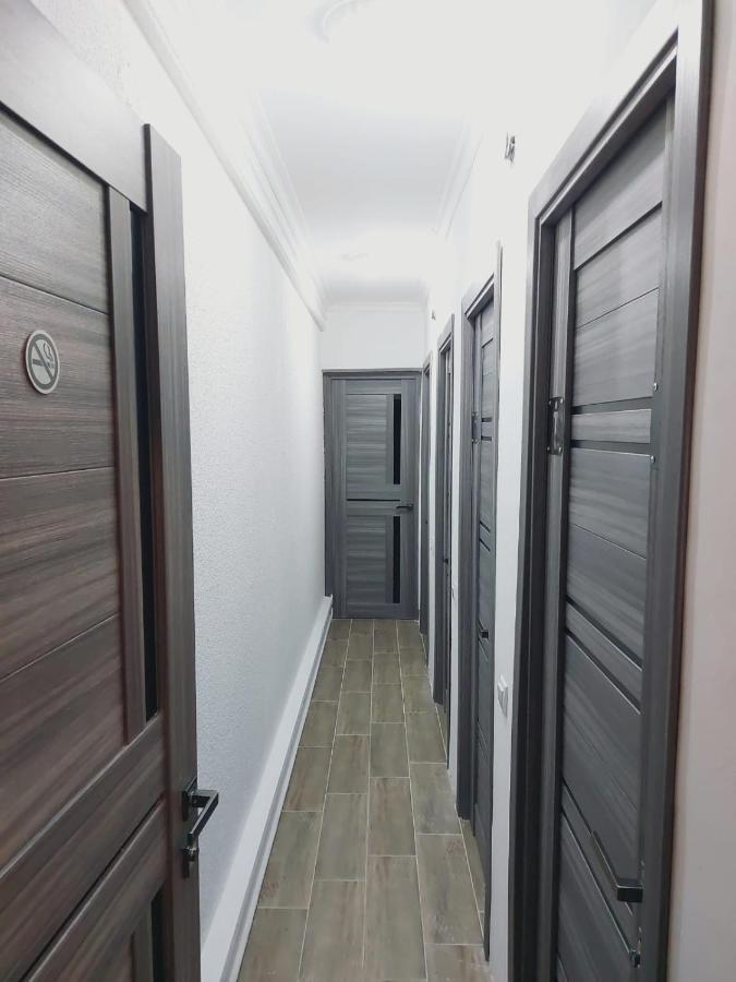 Room Hostel Dostyk 阿拉木图 外观 照片
