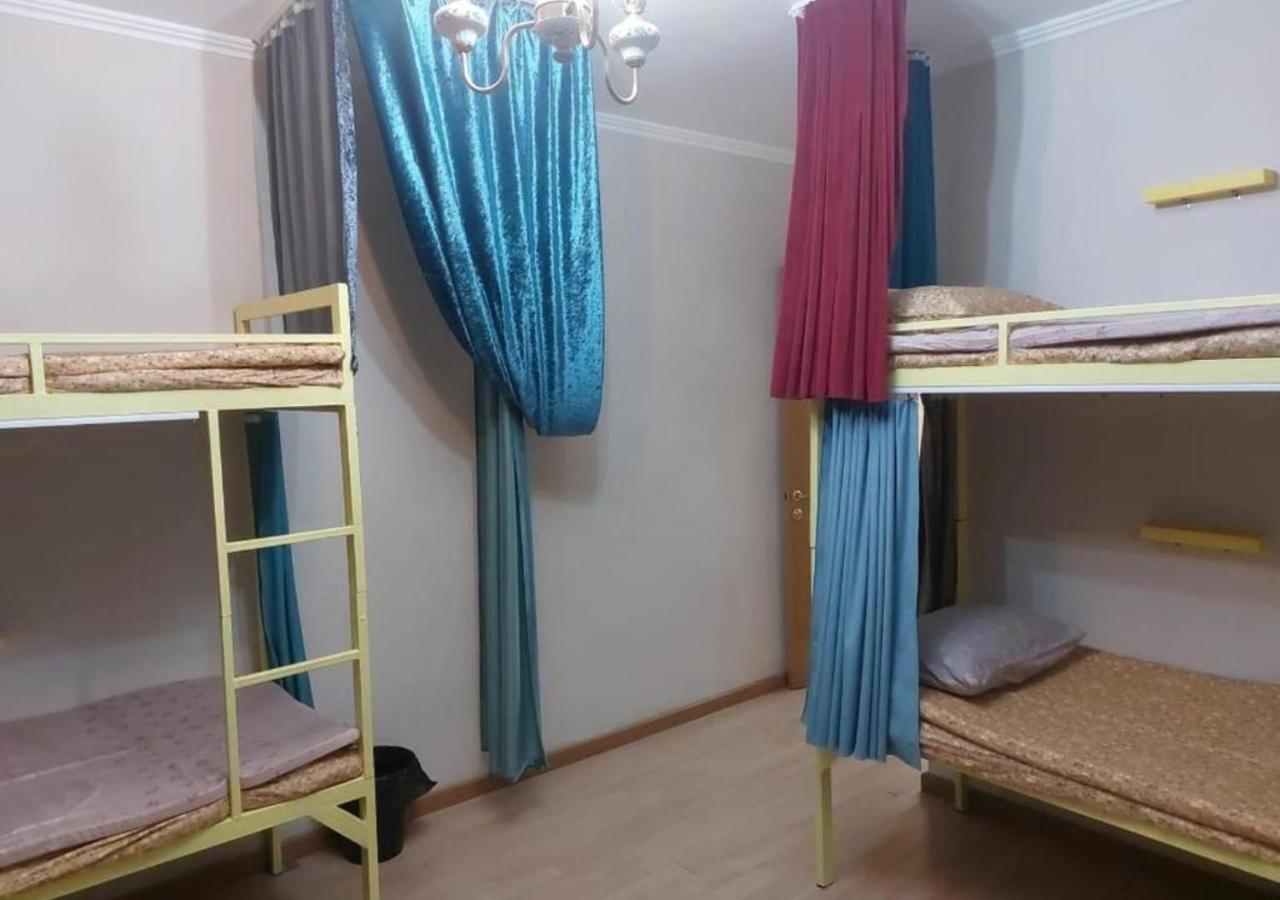Room Hostel Dostyk 阿拉木图 外观 照片