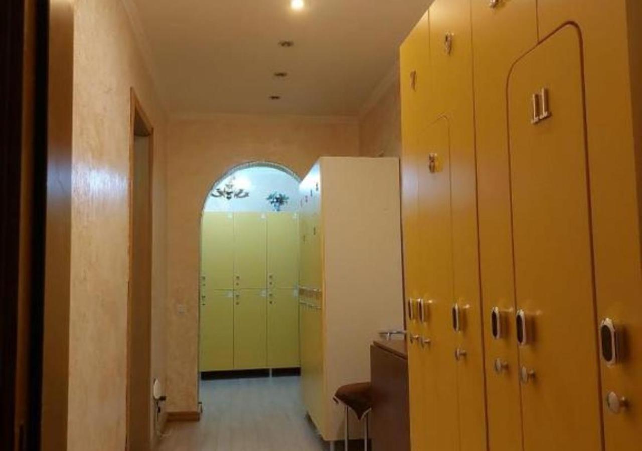 Room Hostel Dostyk 阿拉木图 外观 照片