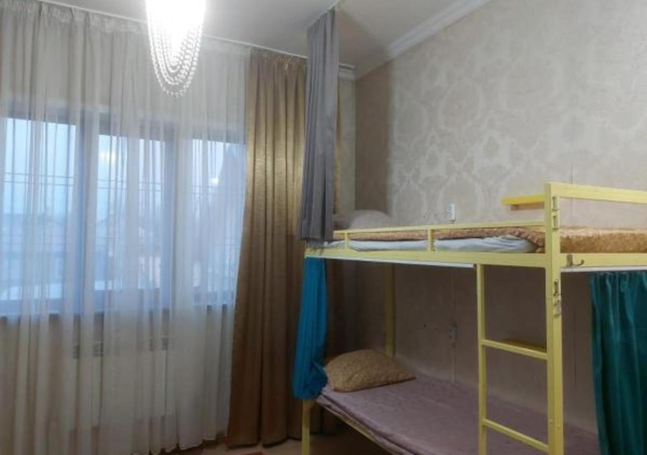 Room Hostel Dostyk 阿拉木图 外观 照片