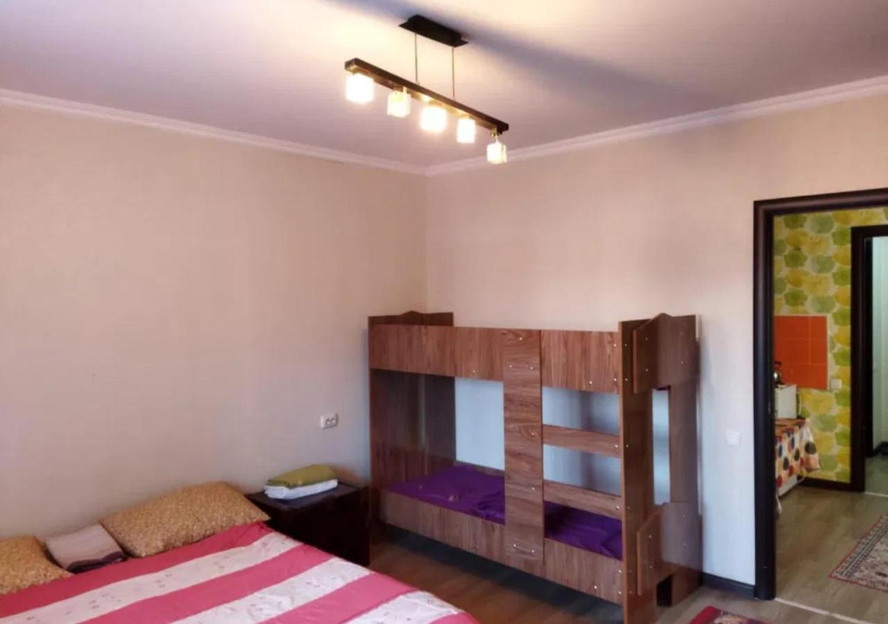 Room Hostel Dostyk 阿拉木图 外观 照片